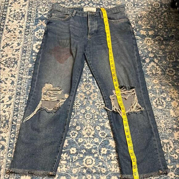 Free People Tattoo Distressed Blue Ripped Holes Cropped Denim Raw Hem Jeans Boho - Picture 14 of 16